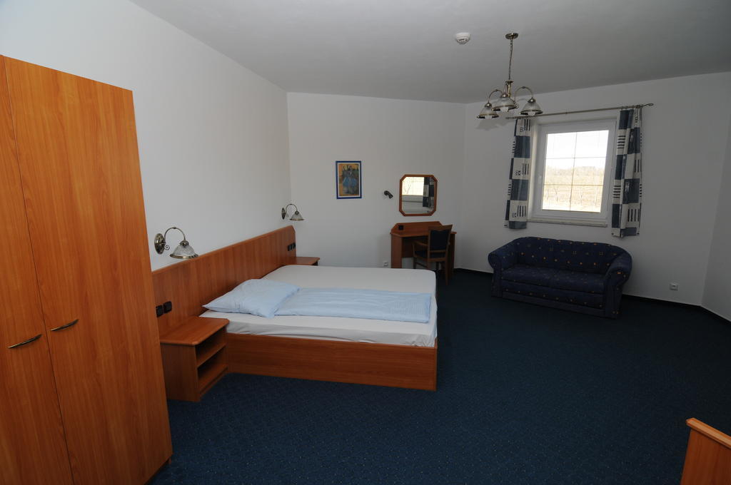 Penzion Stary Dvur Nové Dvory Habitación foto