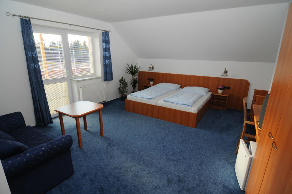 Penzion Stary Dvur Nové Dvory Habitación foto
